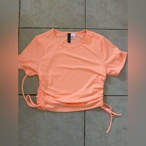 NWOT Coral Peach Cropped Ruched Top